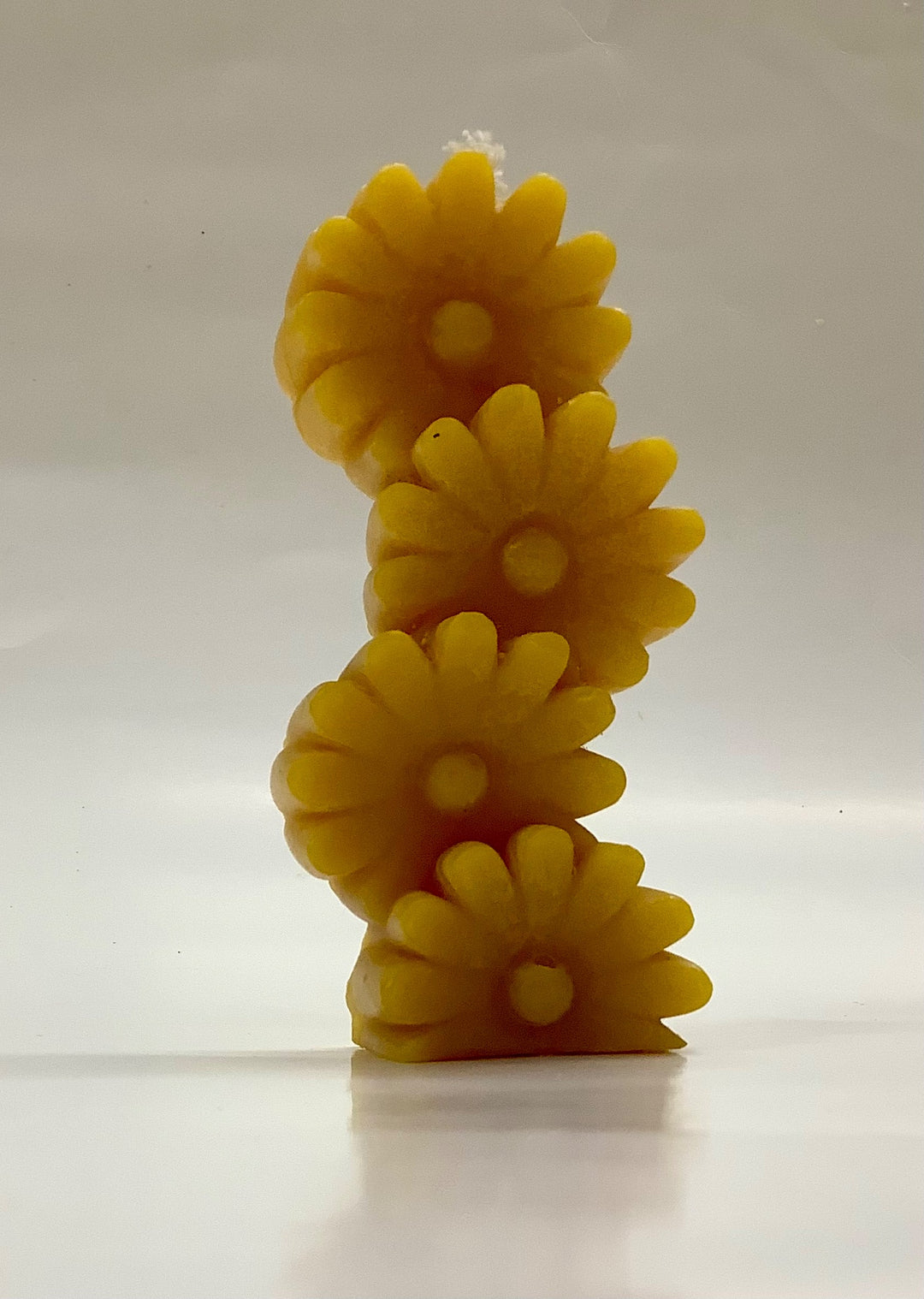 Four Daisy Pillar - 1
