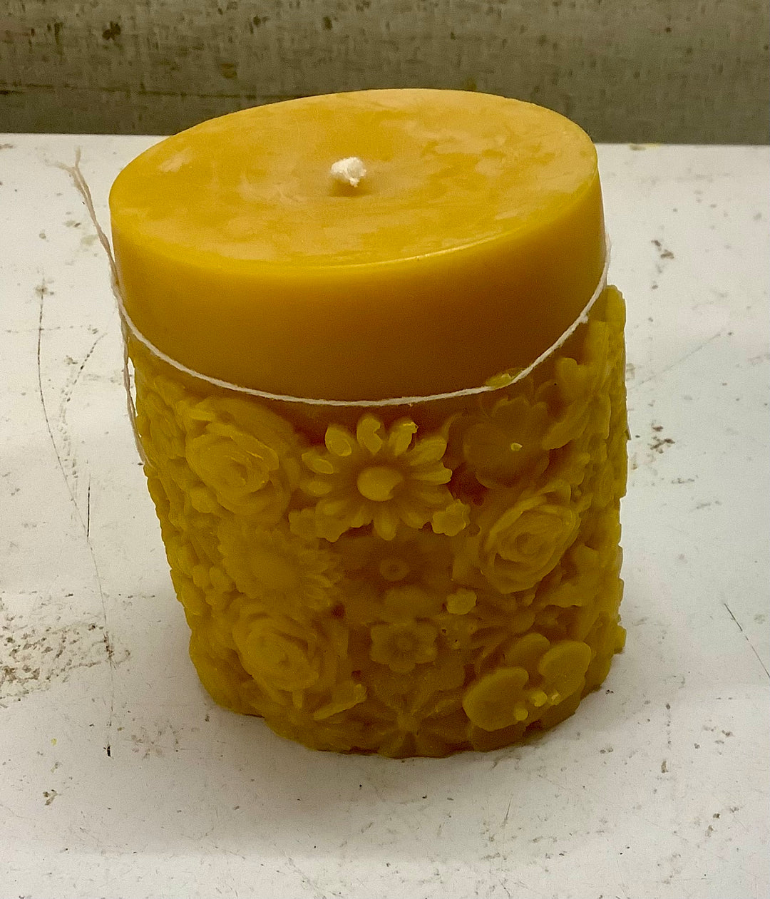Wide Floral Pillar