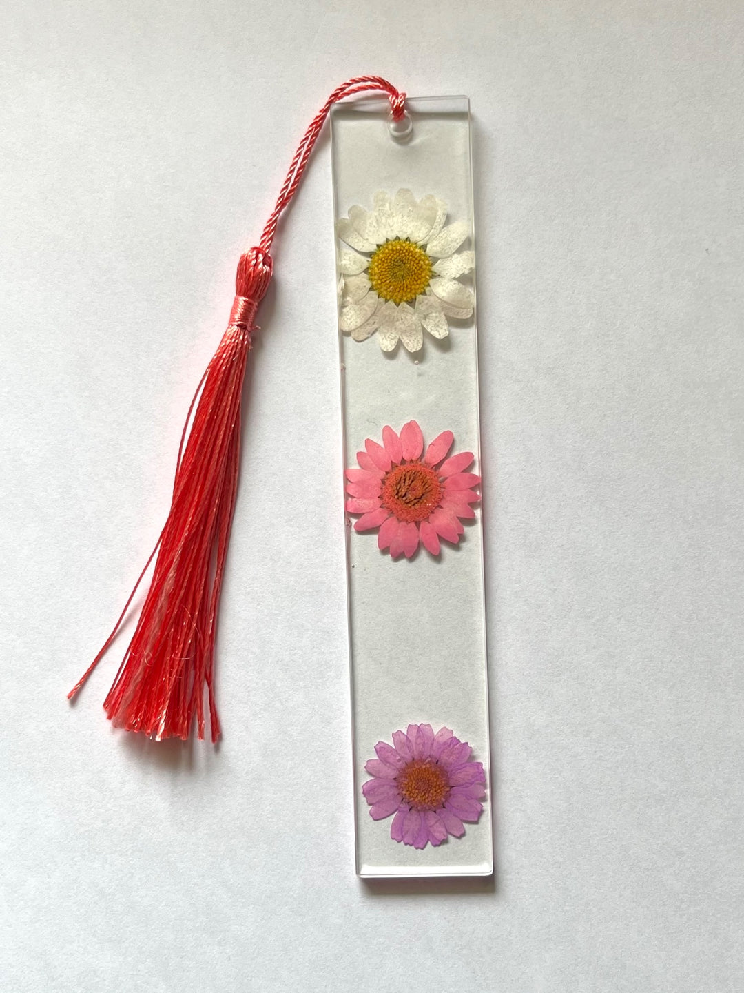 Daisy bookmark (multi color)