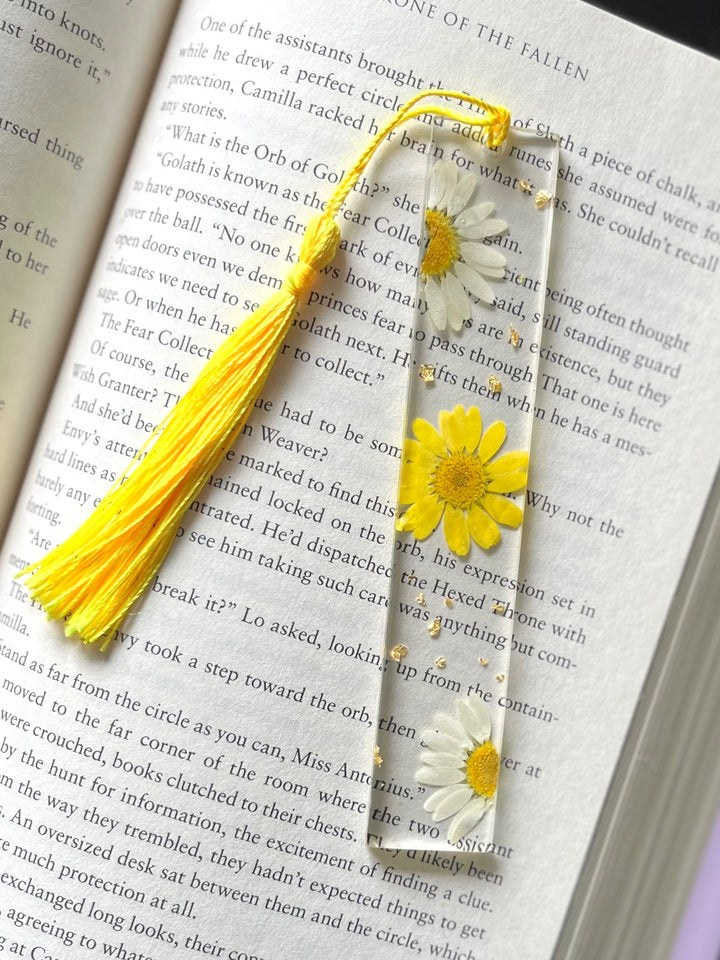 Daisy Bookmark