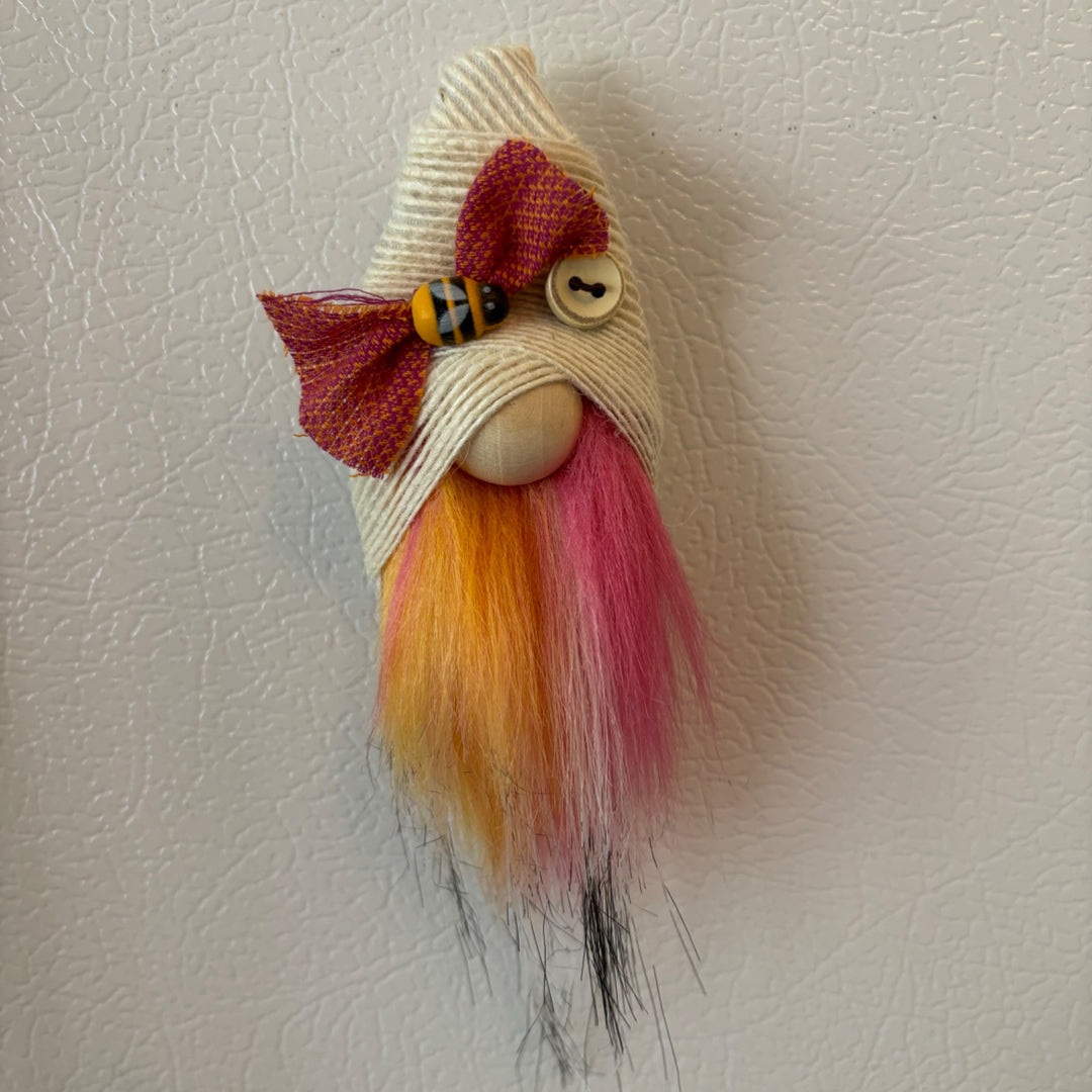 Pink/orange Gnome Magnet  - 1