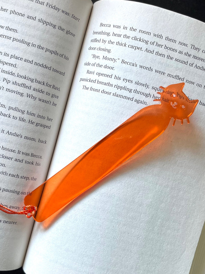 Cat bookmark (orange)