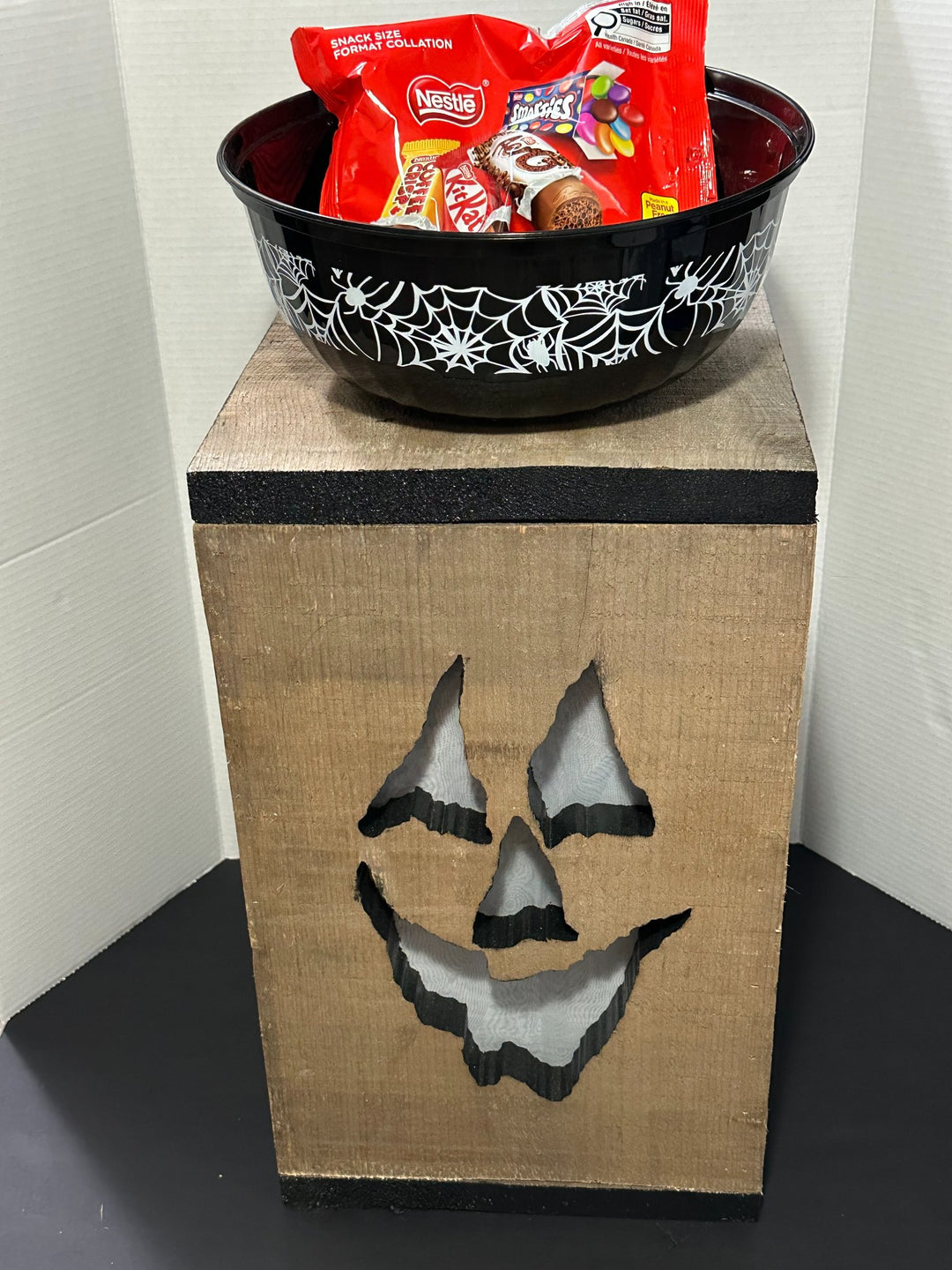 66329a1d0759253713889ea6_jack-o-lantern-storage-box-1_1758572802322.jpg