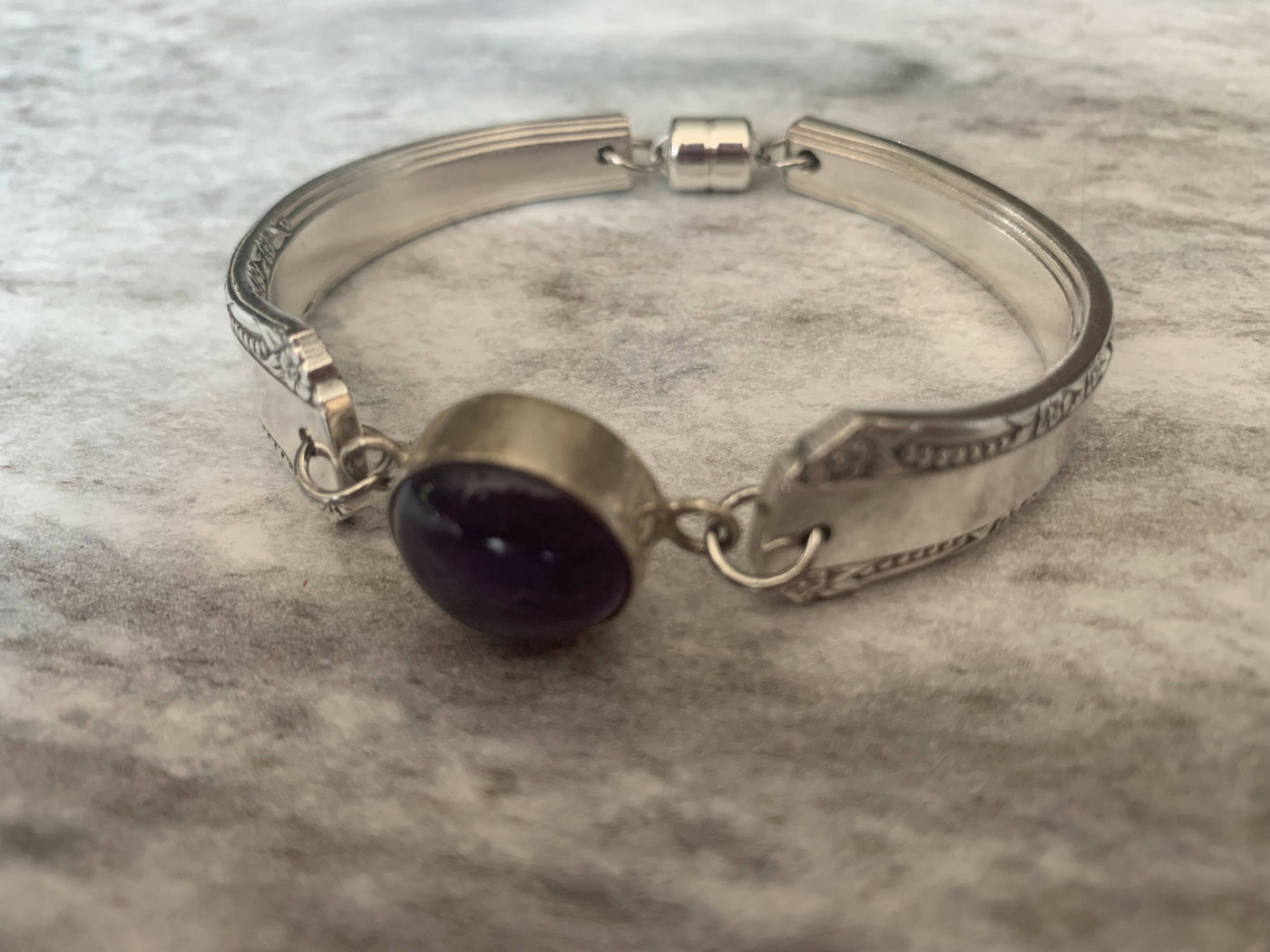 Round Amethyst Stone Magnetic Bracelet