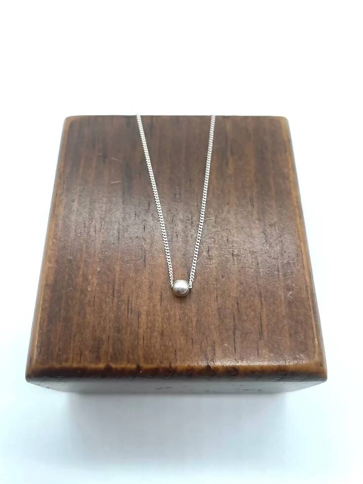 Single Ball Necklace