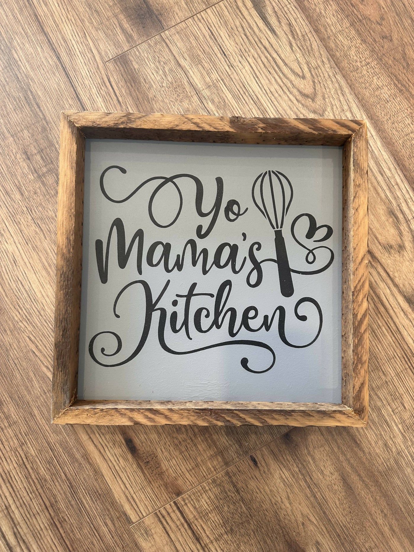 Yo mamas kitchen sign